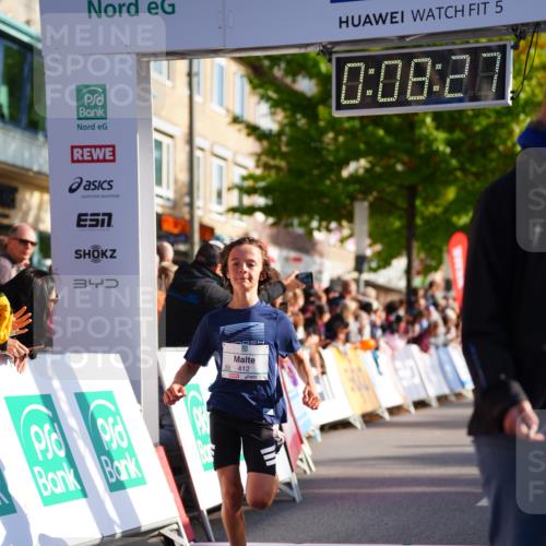 20.09.2026 - PSD Bank Halbmarathon LAZAROV Photography http://msf.ph/oto/10547767 20.09.2026 10:27:51 Ziel 345, 412 meine-sportfotos.de