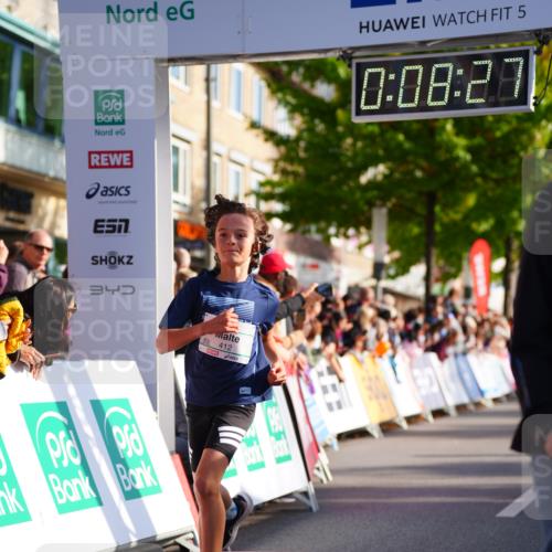 20.09.2026 - PSD Bank Halbmarathon LAZAROV Photography http://msf.ph/oto/10547768 20.09.2026 10:27:51 Ziel 345, 412 meine-sportfotos.de