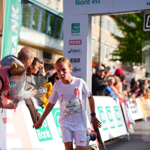 20.09.2026 - PSD Bank Halbmarathon LAZAROV Photography http://msf.ph/oto/10547777 20.09.2026 10:27:55 Ziel 345, 412 meine-sportfotos.de