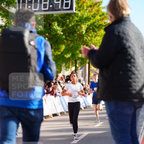20.09.2026 - PSD Bank Halbmarathon LAZAROV Photography http://msf.ph/oto/10547806 20.09.2026 10:28:12 Ziel 123, 130, 250, 271, 419, 445 meine-sportfotos.de