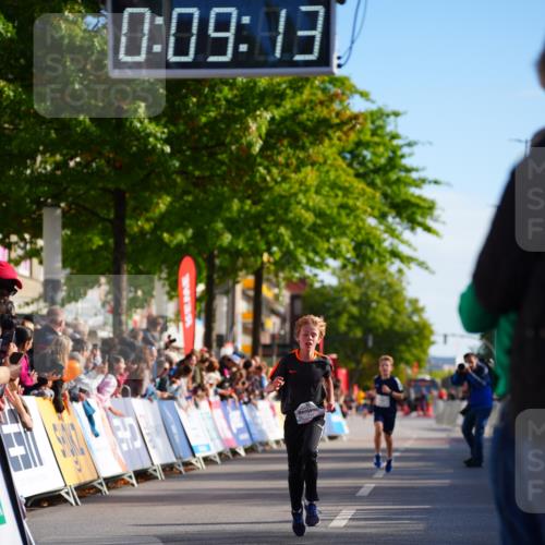 20.09.2026 - PSD Bank Halbmarathon LAZAROV Photography http://msf.ph/oto/10547828 20.09.2026 10:28:37 Ziel 111 meine-sportfotos.de