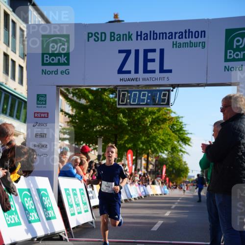 20.09.2026 - PSD Bank Halbmarathon LAZAROV Photography http://msf.ph/oto/10547839 20.09.2026 10:28:43 Ziel 111, 362 meine-sportfotos.de