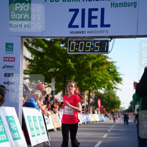 20.09.2026 - PSD Bank Halbmarathon LAZAROV Photography http://msf.ph/oto/10547882 20.09.2026 10:29:15 Ziel 124 meine-sportfotos.de