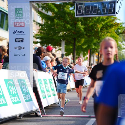 20.09.2026 - PSD Bank Halbmarathon LAZAROV Photography http://msf.ph/oto/10548145 20.09.2026 10:31:38 Ziel 104, 208, 210, 215, 219, 223, 260, 265, 307, 322, 375, 407, 410, 414, 450 meine-sportfotos.de