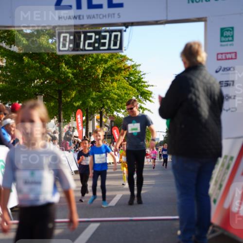 20.09.2026 - PSD Bank Halbmarathon LAZAROV Photography http://msf.ph/oto/10548173 20.09.2026 10:31:54 Ziel 103, 189, 261, 336, 451, 458 meine-sportfotos.de