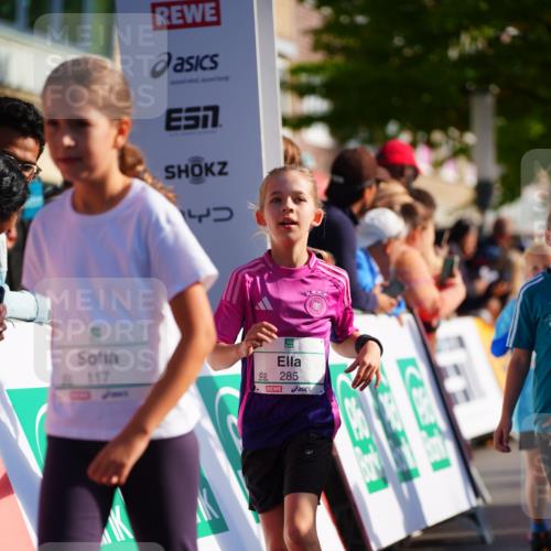 20.09.2026 - PSD Bank Halbmarathon LAZAROV Photography http://msf.ph/oto/10548228 20.09.2026 10:32:19 Ziel 117, 120, 164, 170, 205, 249, 272, 285, 299, 300, 346, 453 meine-sportfotos.de