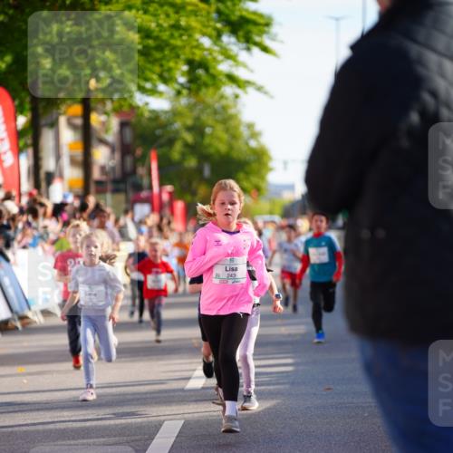 20.09.2026 - PSD Bank Halbmarathon LAZAROV Photography http://msf.ph/oto/10548244 20.09.2026 10:32:30 Ziel 107, 126, 129, 131, 132, 133, 198, 243, 244, 272, 299, 454 meine-sportfotos.de