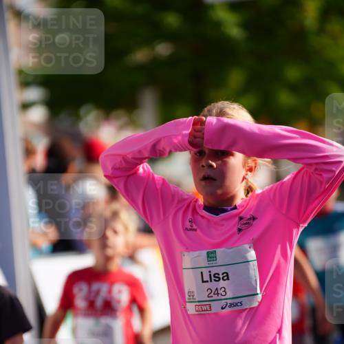 20.09.2026 - PSD Bank Halbmarathon LAZAROV Photography http://msf.ph/oto/10548255 20.09.2026 10:32:34 Ziel 107, 118, 125, 126, 129, 131, 132, 133, 182, 184, 198, 209, 243, 244, 248, 313, 443, 454 meine-sportfotos.de
