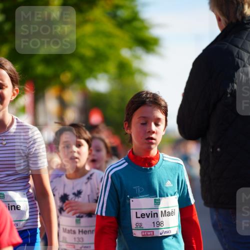 20.09.2026 - PSD Bank Halbmarathon LAZAROV Photography http://msf.ph/oto/10548260 20.09.2026 10:32:36 Ziel 107, 118, 125, 126, 129, 131, 132, 133, 182, 184, 198, 200, 209, 243, 244, 248, 288, 313, 396, 425, 443, 454 meine-sportfotos.de