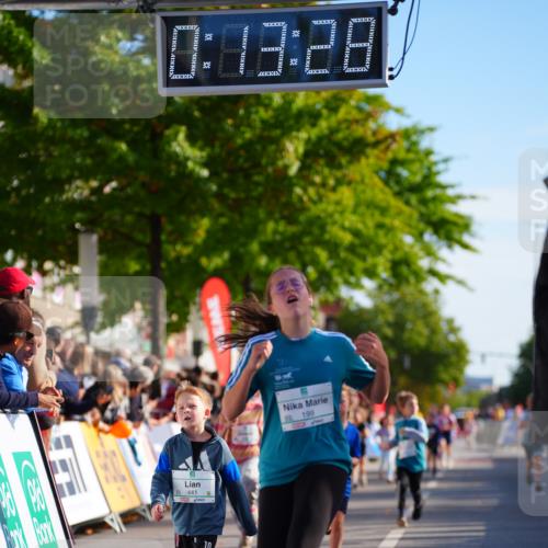 20.09.2026 - PSD Bank Halbmarathon LAZAROV Photography http://msf.ph/oto/10548285 20.09.2026 10:32:52 Ziel 197, 199, 229, 246, 441 meine-sportfotos.de