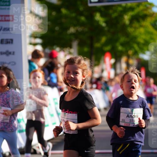 20.09.2026 - PSD Bank Halbmarathon LAZAROV Photography http://msf.ph/oto/10548303 20.09.2026 10:33:03 Ziel 139, 197, 235, 238, 247, 291, 302, 335, 374, 444 meine-sportfotos.de