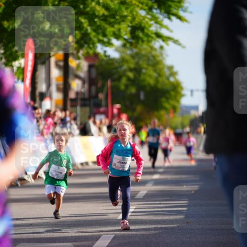20.09.2026 - PSD Bank Halbmarathon LAZAROV Photography http://msf.ph/oto/10548400 20.09.2026 10:33:57 Ziel 138, 173, 207, 290, 382 meine-sportfotos.de