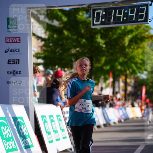 20.09.2026 - PSD Bank Halbmarathon LAZAROV Photography http://msf.ph/oto/10548420 20.09.2026 10:34:07 Ziel 171, 173, 196, 376, 382 meine-sportfotos.de