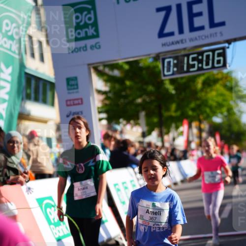 20.09.2026 - PSD Bank Halbmarathon LAZAROV Photography http://msf.ph/oto/10548463 20.09.2026 10:34:30 Ziel 143, 147, 168, 267, 268, 270, 350, 367 meine-sportfotos.de