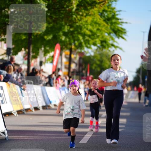 20.09.2026 - PSD Bank Halbmarathon LAZAROV Photography http://msf.ph/oto/10548517 20.09.2026 10:35:07 Ziel 119, 161, 163, 334, 378, 401, 428 meine-sportfotos.de