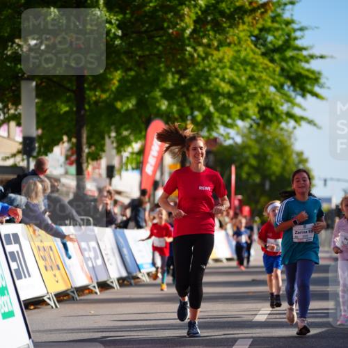 20.09.2026 - PSD Bank Halbmarathon LAZAROV Photography http://msf.ph/oto/10548526 20.09.2026 10:35:14 Ziel 163, 203, 287, 303, 334, 428 meine-sportfotos.de