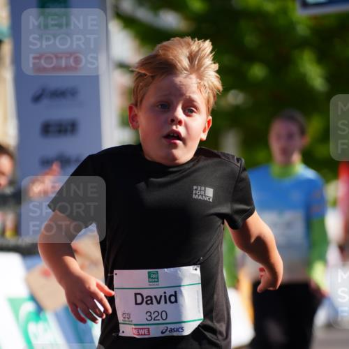 20.09.2026 - PSD Bank Halbmarathon LAZAROV Photography http://msf.ph/oto/10548578 20.09.2026 10:35:40 Ziel 169, 192, 320, 366, 404 meine-sportfotos.de