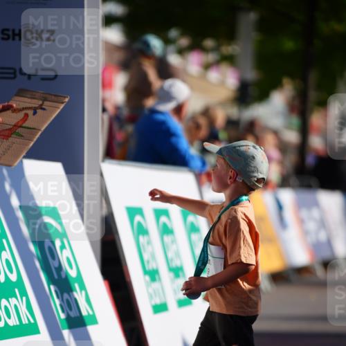 20.09.2026 - PSD Bank Halbmarathon LAZAROV Photography http://msf.ph/oto/10548579 20.09.2026 10:35:43 Ziel 192, 320, 404 meine-sportfotos.de