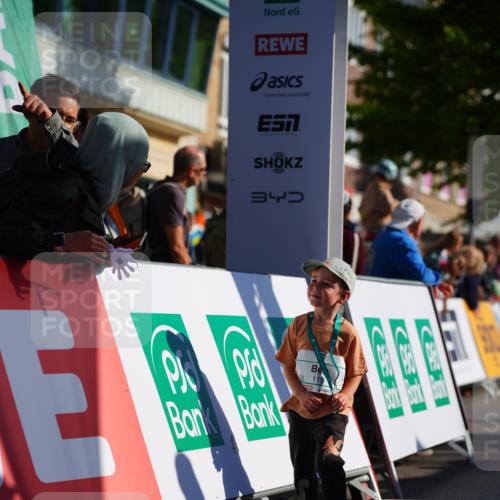 20.09.2026 - PSD Bank Halbmarathon LAZAROV Photography http://msf.ph/oto/10548581 20.09.2026 10:35:44 Ziel 192, 320, 404 meine-sportfotos.de