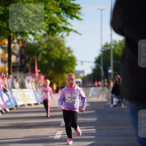 20.09.2026 - PSD Bank Halbmarathon LAZAROV Photography http://msf.ph/oto/10548619 20.09.2026 10:36:53 Ziel 286, 289 meine-sportfotos.de