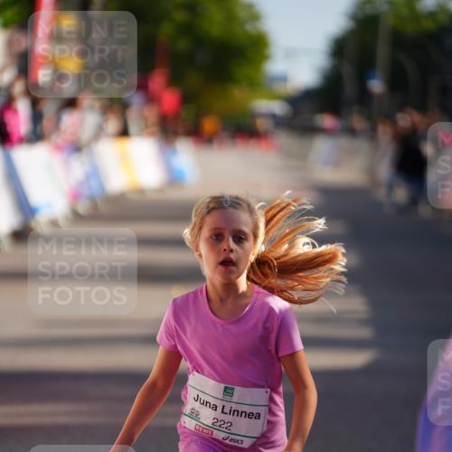20.09.2026 - PSD Bank Halbmarathon LAZAROV Photography http://msf.ph/oto/10548629 20.09.2026 10:37:00 Ziel 222, 289 meine-sportfotos.de
