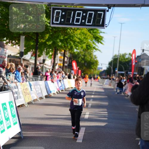 20.09.2026 - PSD Bank Halbmarathon LAZAROV Photography http://msf.ph/oto/10548639 20.09.2026 10:37:31 Ziel 180 meine-sportfotos.de