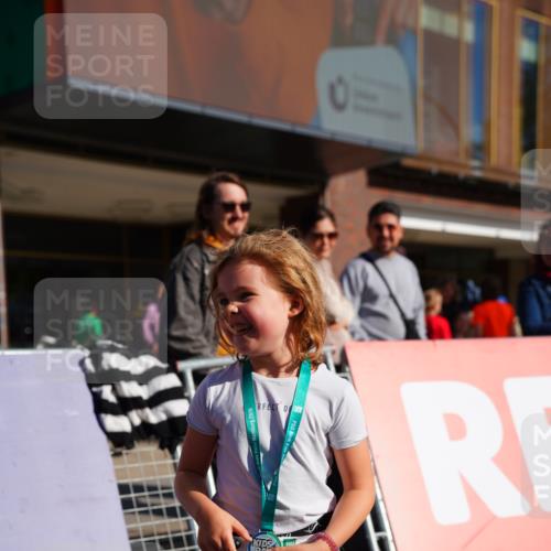 20.09.2026 - PSD Bank Halbmarathon LAZAROV Photography http://msf.ph/oto/10548693 20.09.2026 10:38:29 Ziel 314 meine-sportfotos.de