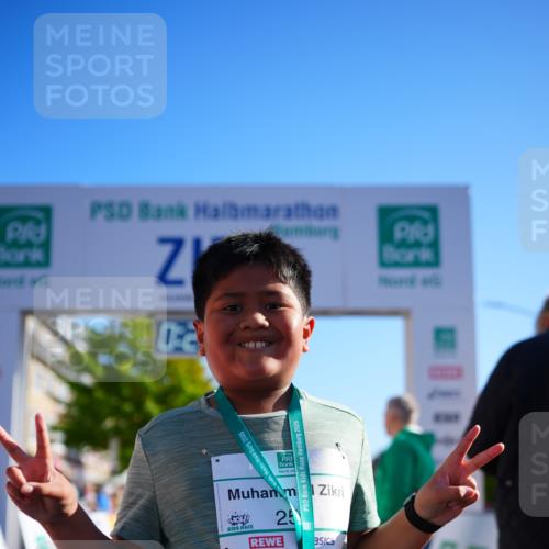 20.09.2026 - PSD Bank Halbmarathon LAZAROV Photography http://msf.ph/oto/10548720 20.09.2026 10:40:48 Ziel 259 meine-sportfotos.de