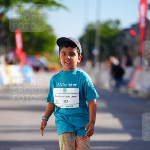 20.09.2026 - PSD Bank Halbmarathon LAZAROV Photography http://msf.ph/oto/10548729 20.09.2026 10:43:27 Ziel 193 meine-sportfotos.de