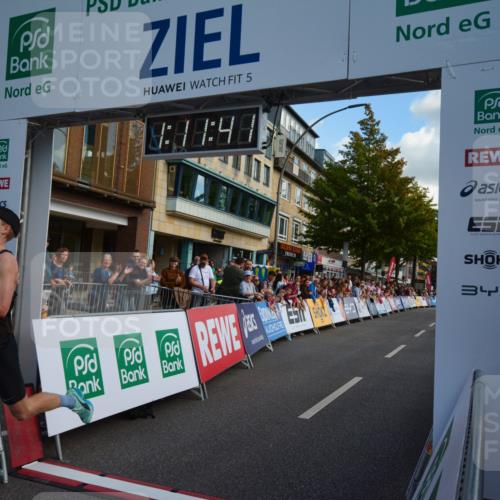 20.09.2026 - PSD Bank Halbmarathon LAZAROV Photography http://msf.ph/oto/10548751 20.09.2026 11:11:40 Ziel 3599 meine-sportfotos.de