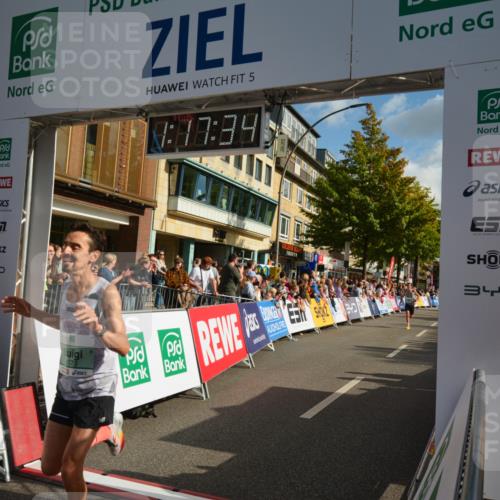 20.09.2026 - PSD Bank Halbmarathon LAZAROV Photography http://msf.ph/oto/10548778 20.09.2026 11:17:34 Ziel 1073, 4546 meine-sportfotos.de