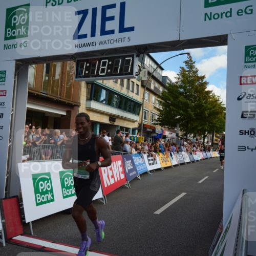 20.09.2026 - PSD Bank Halbmarathon LAZAROV Photography http://msf.ph/oto/10548786 20.09.2026 11:18:17 Ziel 1204, 1765, 2951 meine-sportfotos.de