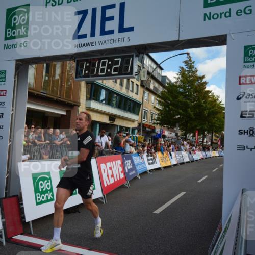 20.09.2026 - PSD Bank Halbmarathon LAZAROV Photography http://msf.ph/oto/10548788 20.09.2026 11:18:21 Ziel 1204, 2951, 4108 meine-sportfotos.de