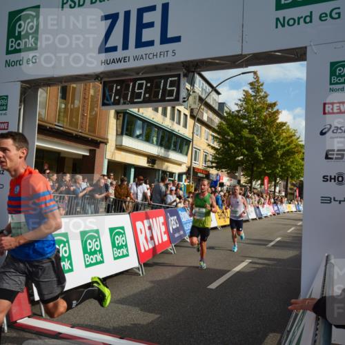 20.09.2026 - PSD Bank Halbmarathon LAZAROV Photography http://msf.ph/oto/10548808 20.09.2026 11:19:15 Ziel 2541, 3272, 4169 meine-sportfotos.de