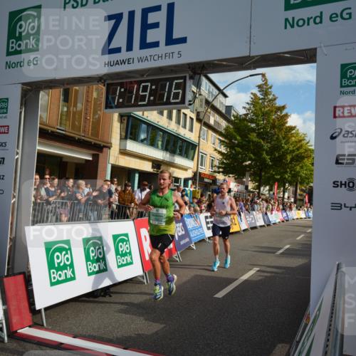 20.09.2026 - PSD Bank Halbmarathon LAZAROV Photography http://msf.ph/oto/10548811 20.09.2026 11:19:15 Ziel 2541, 3272, 4169 meine-sportfotos.de