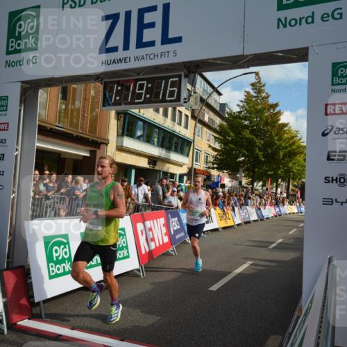 20.09.2026 - PSD Bank Halbmarathon LAZAROV Photography http://msf.ph/oto/10548813 20.09.2026 11:19:16 Ziel 2541, 3272, 4169 meine-sportfotos.de