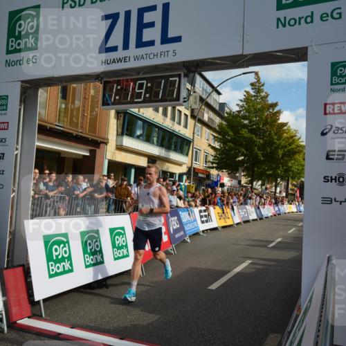 20.09.2026 - PSD Bank Halbmarathon LAZAROV Photography http://msf.ph/oto/10548816 20.09.2026 11:19:16 Ziel 2541, 3272, 4169 meine-sportfotos.de