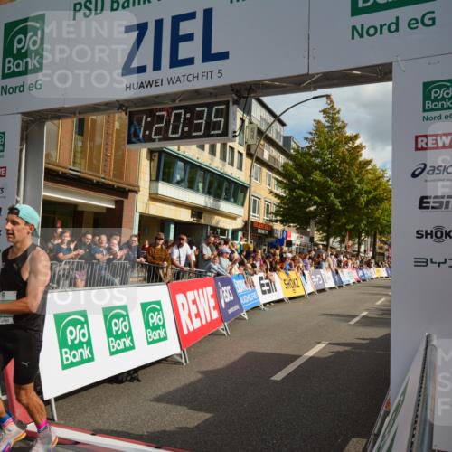 20.09.2026 - PSD Bank Halbmarathon LAZAROV Photography http://msf.ph/oto/10548828 20.09.2026 11:20:34 Ziel 1326 meine-sportfotos.de