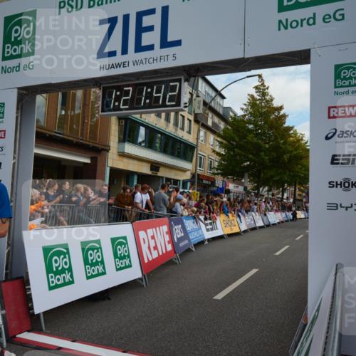 20.09.2026 - PSD Bank Halbmarathon LAZAROV Photography http://msf.ph/oto/10548832 20.09.2026 11:21:41 Ziel 1762, 2184, 4763 meine-sportfotos.de