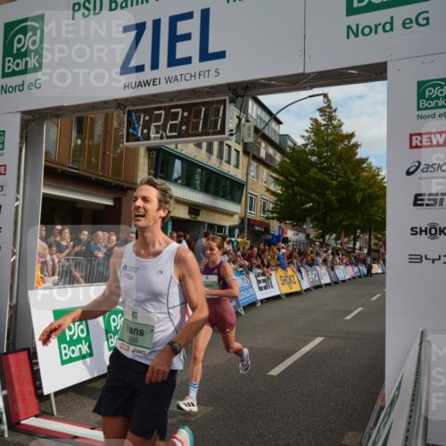 20.09.2026 - PSD Bank Halbmarathon LAZAROV Photography http://msf.ph/oto/10548845 20.09.2026 11:22:10 Ziel 1899, 3995 meine-sportfotos.de