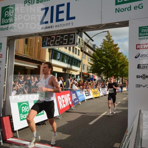 20.09.2026 - PSD Bank Halbmarathon LAZAROV Photography http://msf.ph/oto/10548859 20.09.2026 11:22:53 Ziel 3169, 3992 meine-sportfotos.de