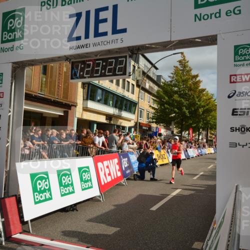 20.09.2026 - PSD Bank Halbmarathon LAZAROV Photography http://msf.ph/oto/10548876 20.09.2026 11:23:22 Ziel 1985, 3104, 3406, 3625 meine-sportfotos.de