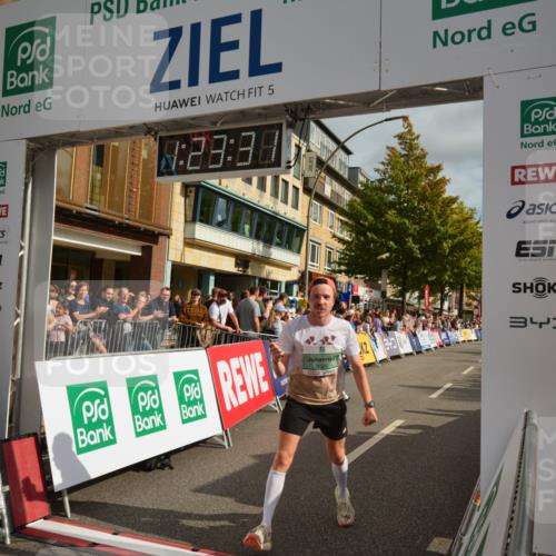 20.09.2026 - PSD Bank Halbmarathon LAZAROV Photography http://msf.ph/oto/10548896 20.09.2026 11:23:31 Ziel 3104, 3625, 4268 meine-sportfotos.de