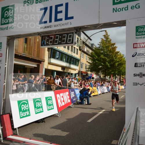 20.09.2026 - PSD Bank Halbmarathon LAZAROV Photography http://msf.ph/oto/10548909 20.09.2026 11:23:38 Ziel 1842, 4268 meine-sportfotos.de