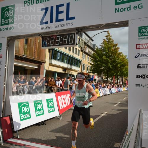20.09.2026 - PSD Bank Halbmarathon LAZAROV Photography http://msf.ph/oto/10548914 20.09.2026 11:23:39 Ziel 1842, 4268 meine-sportfotos.de