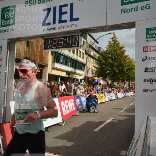20.09.2026 - PSD Bank Halbmarathon LAZAROV Photography http://msf.ph/oto/10548916 20.09.2026 11:23:40 Ziel 1842, 4268 meine-sportfotos.de