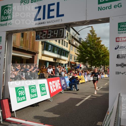 20.09.2026 - PSD Bank Halbmarathon LAZAROV Photography http://msf.ph/oto/10548919 20.09.2026 11:23:47 Ziel 1024, 1842, 3377, 4146 meine-sportfotos.de