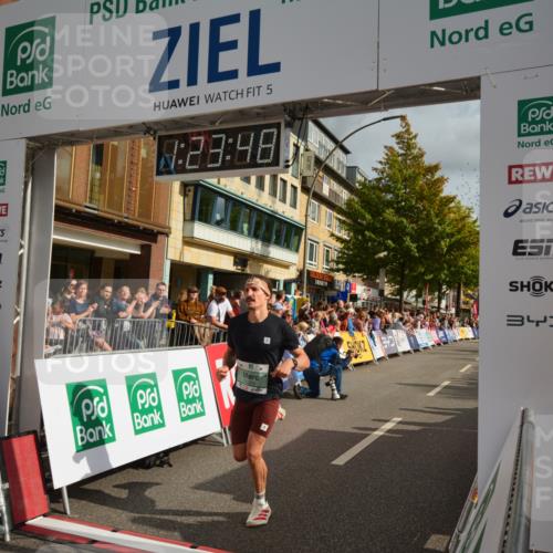20.09.2026 - PSD Bank Halbmarathon LAZAROV Photography http://msf.ph/oto/10548921 20.09.2026 11:23:48 Ziel 1024, 1842, 3377, 4146, 4227 meine-sportfotos.de