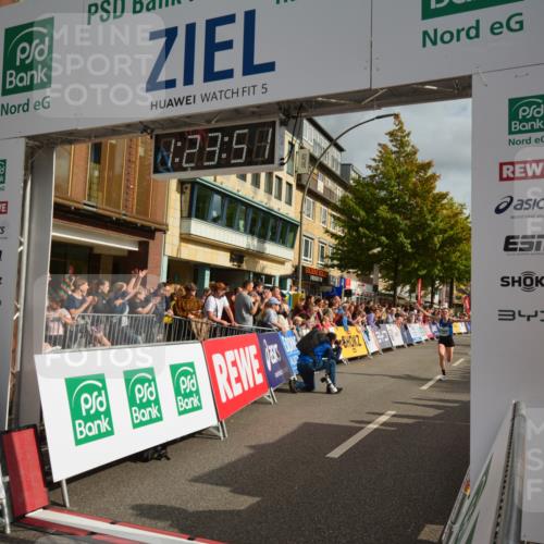 20.09.2026 - PSD Bank Halbmarathon LAZAROV Photography http://msf.ph/oto/10548922 20.09.2026 11:23:50 Ziel 1024, 1842, 2776, 3377, 4146, 4227 meine-sportfotos.de