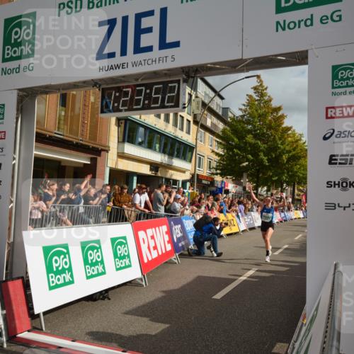 20.09.2026 - PSD Bank Halbmarathon LAZAROV Photography http://msf.ph/oto/10548924 20.09.2026 11:23:51 Ziel 1024, 1842, 2776, 3377, 4105, 4146, 4227 meine-sportfotos.de